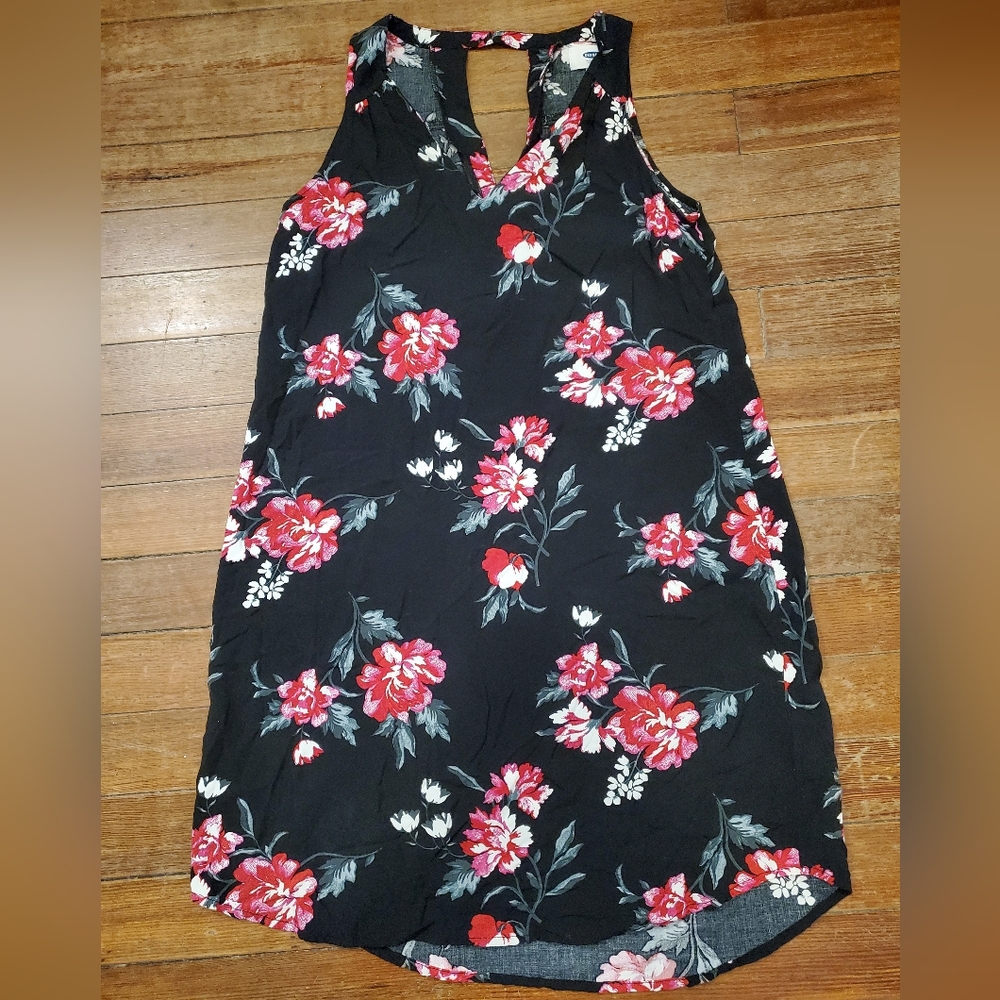 100% rayon black floral Old Navy sleeveless dress